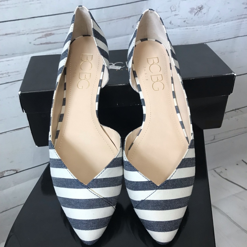 BCBG ANNYA PARIS FLATS